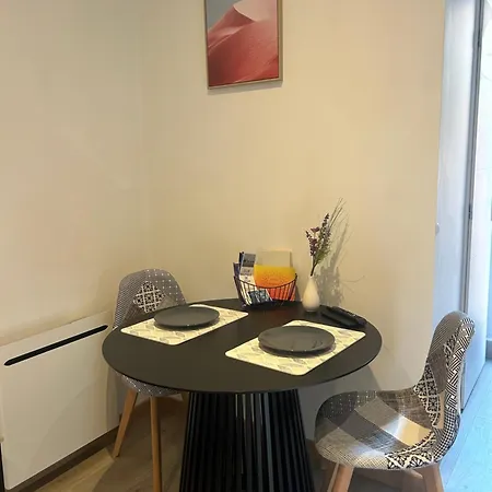 Apartment Avec Terrasse Vieux