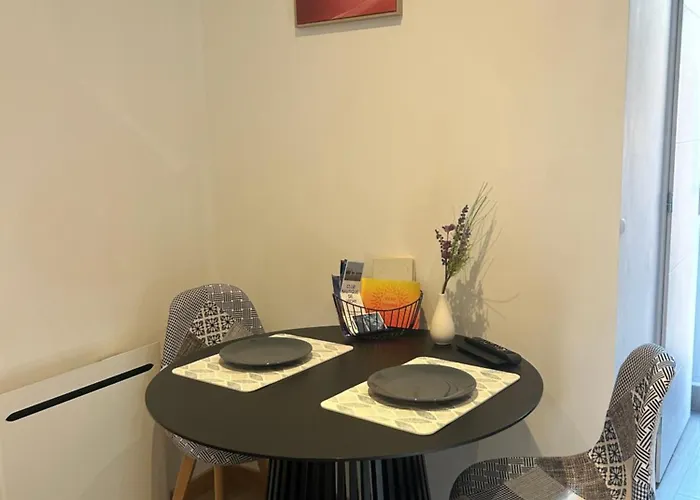 Apartment Avec Terrasse Vieux